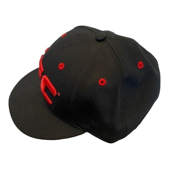 UFC HAT - RARE 2010 - Red/black - Picture 3 of 5